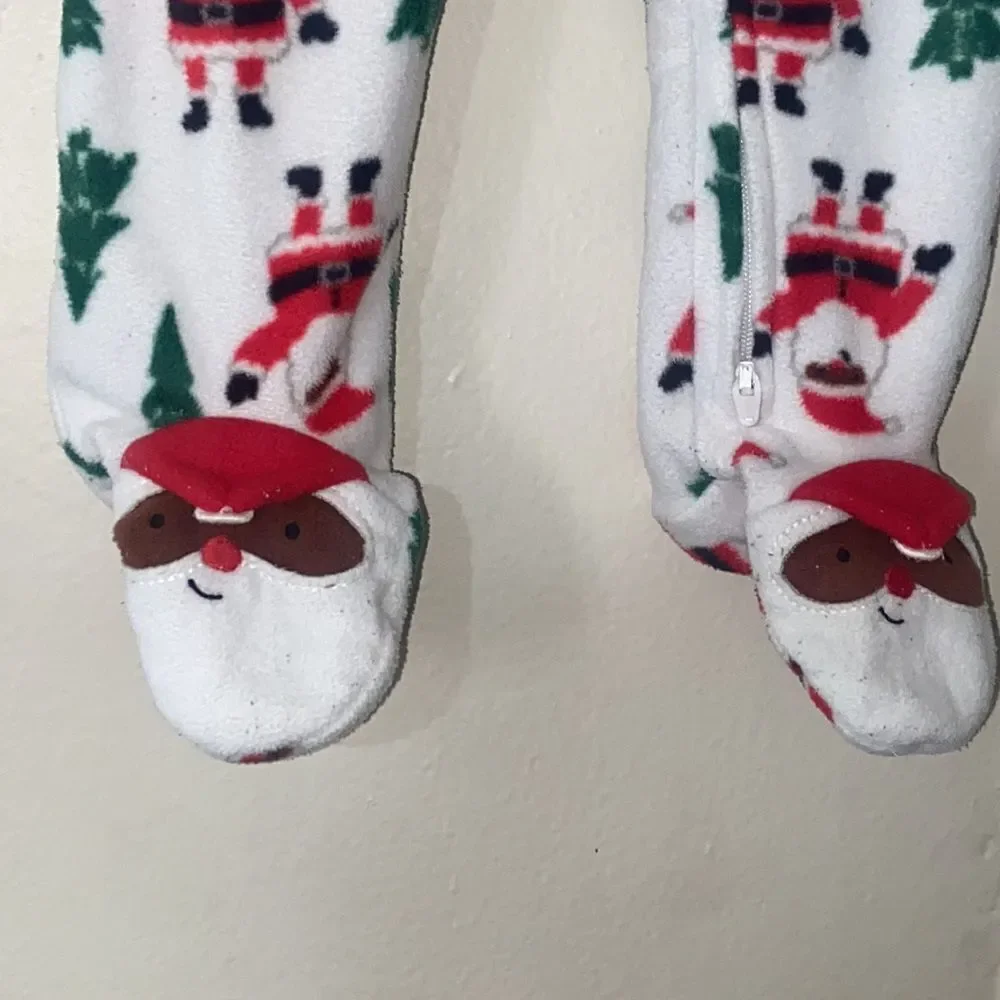 10/$50 Just One You Carter’s Christmas Holiday Size 6M Pajama Slippers